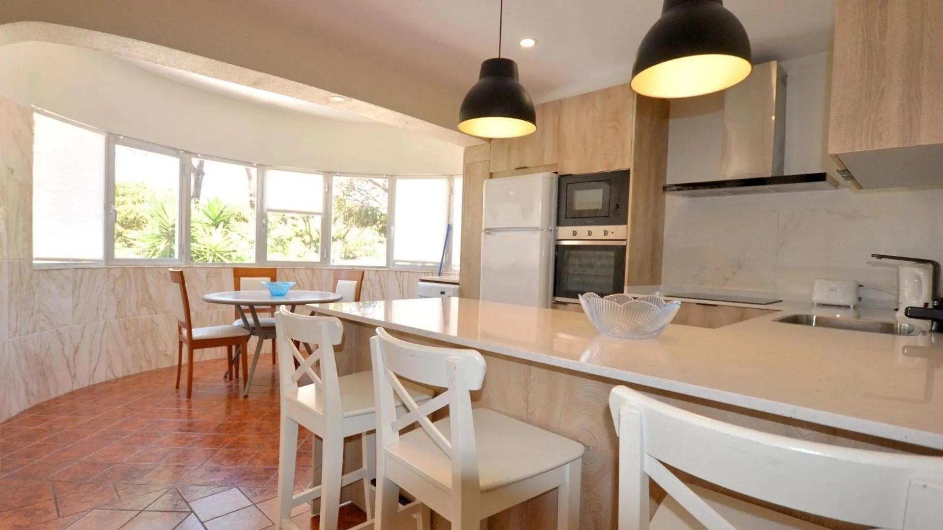 Modern Holiday Home In Quarteira With Private Pool