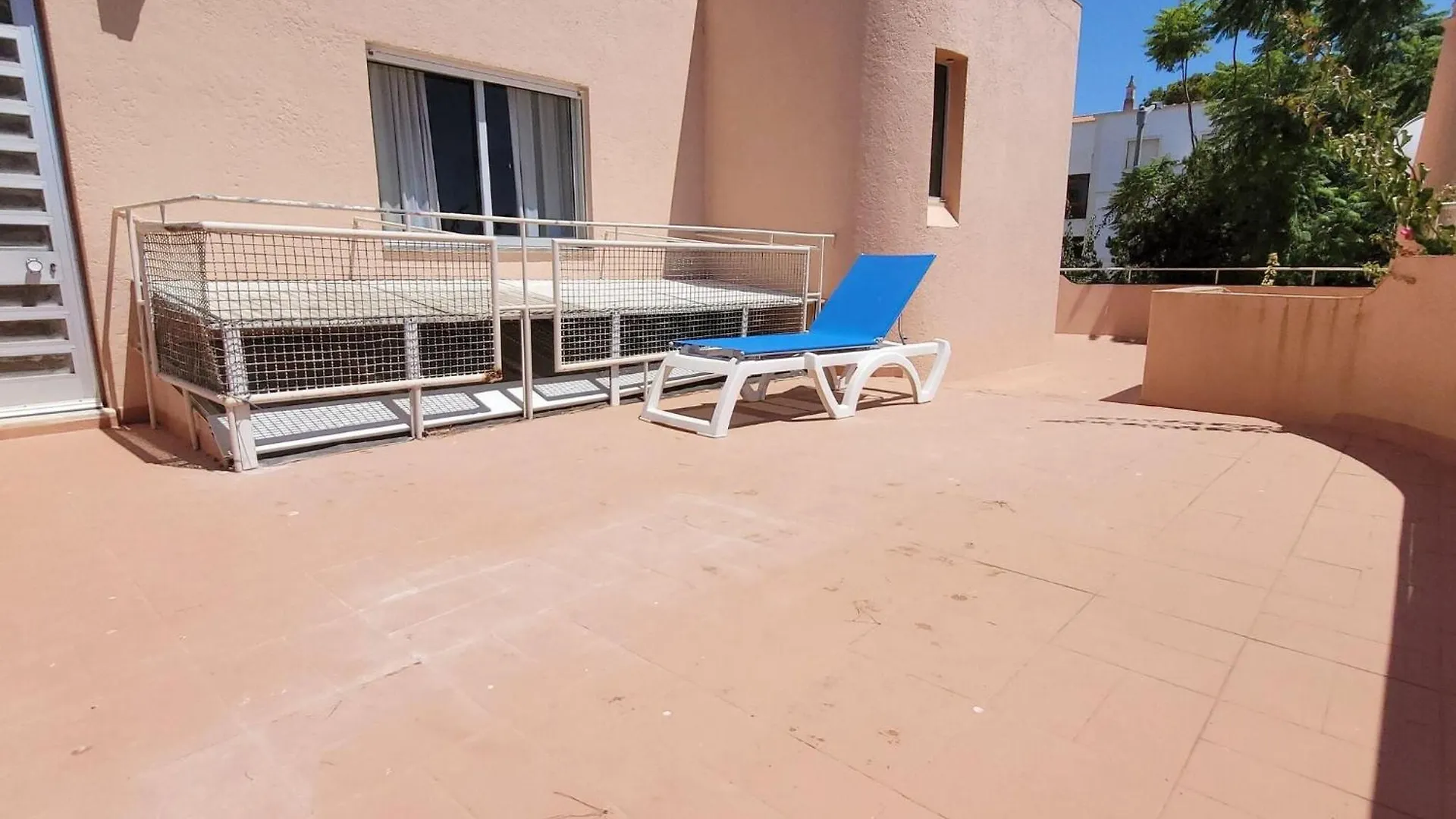 Modern Holiday Home In Quarteira With Private Pool